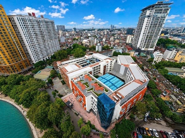 To&agrave;n cảnh ng&ocirc;i trường THCS Giảng V&otilde; 2 nh&igrave;n từ tr&ecirc;n cao &nbsp;