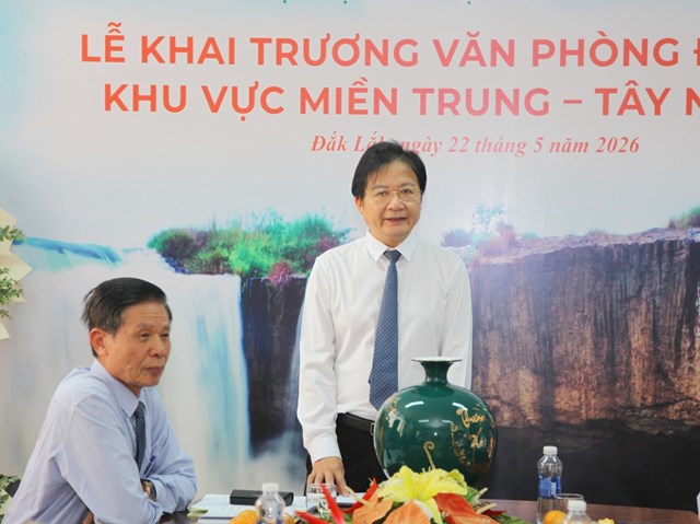 &Ocirc;ng Nguyễn Ho&agrave;i Dương, Trưởng Văn ph&ograve;ng đại diện khu vực miền Trung &ndash; T&acirc;y Nguy&ecirc;n của Hội Nước v&agrave; M&ocirc;i trường Việt Nam ph&aacute;t biểu nhận nhiệm vụ