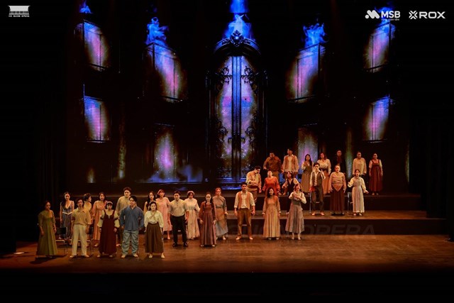 Từ Broadway tới Nhà hát Hồ Gươm: Dấu ấn đồng hành của ROX Group  - Ảnh 4