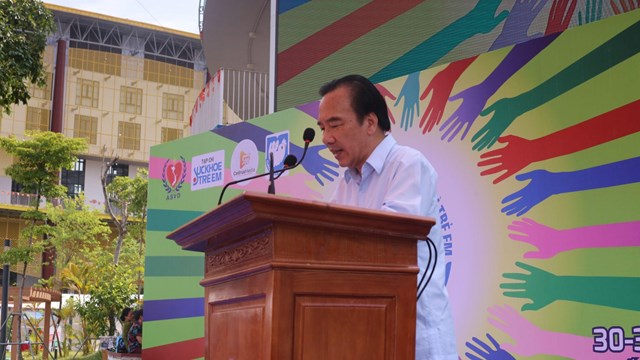 &Ocirc;ng Ng&ocirc; S&aacute;ch Thực, Ủy vi&ecirc;n Đo&agrave;n Chủ tịch Ủy ban Trung ương MTTQ Việt Nam, Chủ tịch Hội Bảo trợ người khuyết tật v&agrave; trẻ mồ c&ocirc;i Việt Nam ph&aacute;t biểu tại buổi lễ.