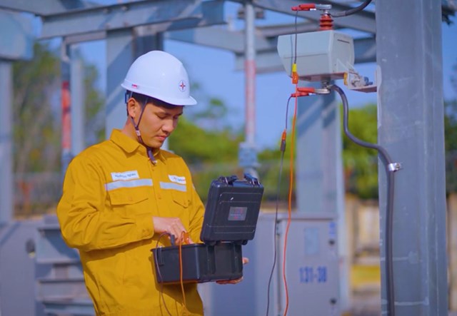 EVNNPC đẩy mạnh ứng dụng c&aacute;c nền tảng số trong quản l&yacute; vận h&agrave;nh lưới điện, từng bước hiện thực h&oacute;a mục ti&ecirc;u x&acirc;y dựng doanh nghiệp số &nbsp;