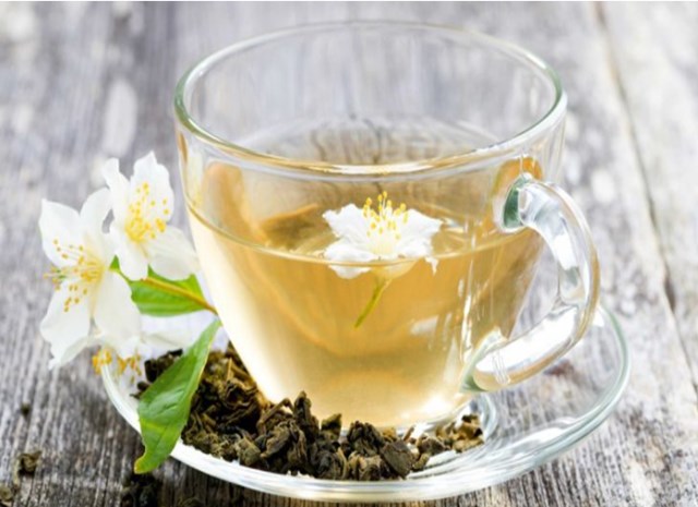 Trà xanh hoa nhài không chỉ là thức uống thơm ngon mà còn giúp giảm mỡ bụng hiệu quả khi biết cách uống đúng.