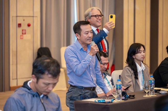 &ldquo;T&ocirc;i kh&ocirc;ng l&agrave;m đẹp bằng mọi gi&aacute;. V&agrave; nhất l&agrave; kh&ocirc;ng để kh&aacute;ch h&agrave;ng phải trả gi&aacute; bằng sức khỏe hay danh dự của ch&iacute;nh họ.&rdquo;