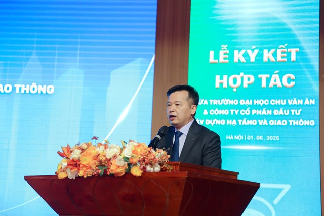 (&Ocirc;ng Nguyễn Thanh Việt - Chủ tịch HĐQT, Tổng gi&aacute;m đốc Intracom Group) &nbsp;