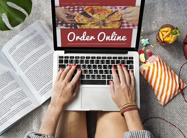Thị trường F&amp;B trực tuyến Việt Nam: Tăng trưởng chậm lại nhưng vẫn đầy tiềm năng v&#224; những chiến lược th&#237;ch ứng cho năm 2025 - Ảnh 2