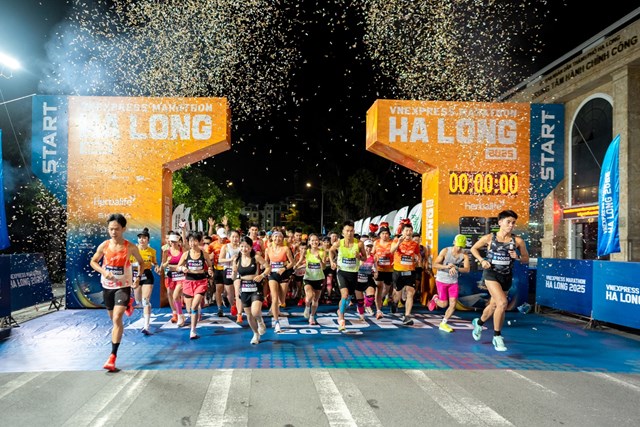 Herbalife Việt Nam đồng h&#224;nh c&#249;ng giải chạy VnExpress Marathon Hạ Long năm thứ ba  - Ảnh 1