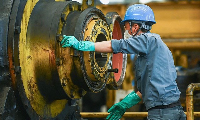 Chuyển đổi để bứt ph&aacute;: Kinh tế tư nh&acirc;n trước ngưỡng cửa hội nhập. &nbsp;