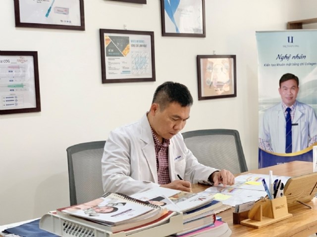 Dr Th&#225;p Long – “Bậc thầy” trẻ h&#243;a da - Ảnh 1