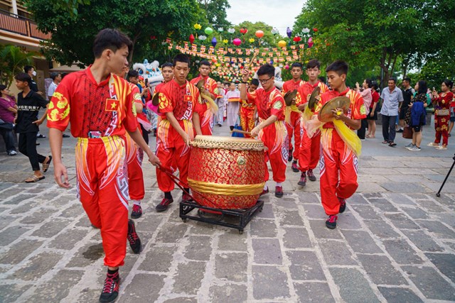 N&#250;i B&#224; Đen đ&#243;n kỷ lục 100.000 lượt kh&#225;ch về dự Lễ v&#237;a B&#224; Linh Sơn Th&#225;nh Mẫu - Ảnh 3