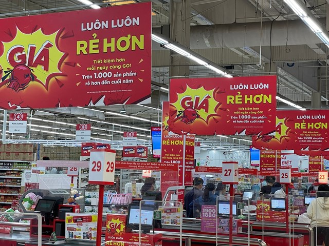 Khuyến m&#227;i tr&#224;n lan, người ti&#234;u d&#249;ng vẫn ngại chi ti&#234;u - Ảnh 1