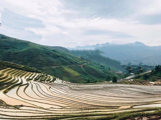 Y T&#253; m&#249;a nước đổ - bức họa tuyệt đẹp lưng chừng trời - Ảnh 1