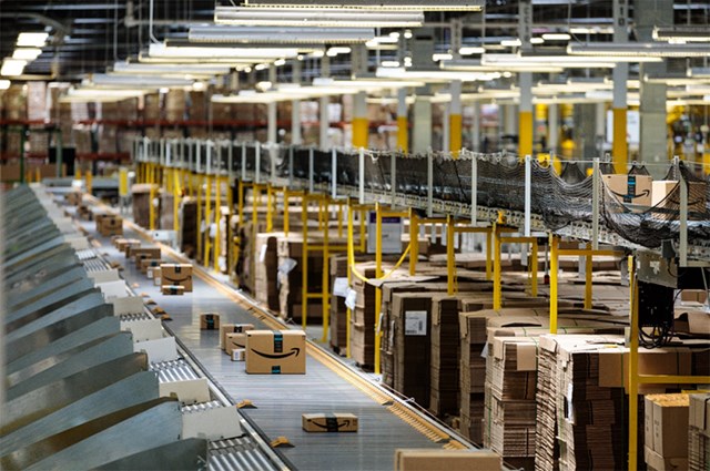 Thương mại điện tử xuy&#234;n bi&#234;n giới: Cơ hội cho doanh nghiệp Việt vươn xa - Ảnh 1