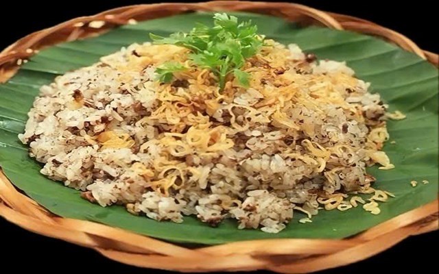 X&ocirc;i trứng kiến &nbsp;