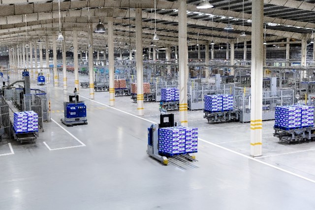 Vinamilk đang c&oacute; loạt dự &aacute;n đầu tư - mở rộng quy m&ocirc; lớn, phủ từ trang trại, nh&agrave; m&aacute;y đến hệ thống ph&acirc;n phối (Ảnh: VN). &nbsp;