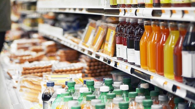 Bức tranh tương phản của ng&#224;nh thực phẩm v&#224; đồ uống Việt Nam đầu năm 2025 - Ảnh 1