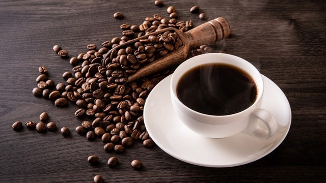 Cà phê chứa nhiều caffein song cũng mang lại nhiều lợi ích sức khỏe ấn tượng (Ảnh: ShutterStock).