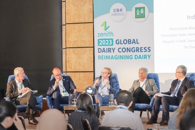 Vinamilk nhận Giải thưởng The World Dairy Innovation Awards 2023 cho sản phẩm Super Nut (Hạng mục sản phẩm thay thế sữa).