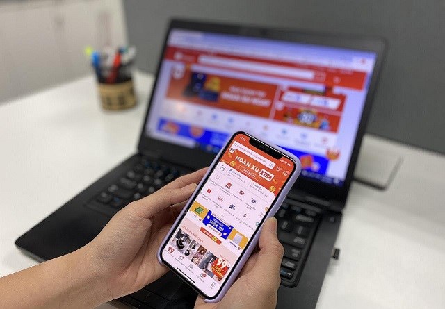 Mua sắm online: Từ &quot;tiện tay&quot; th&#224;nh &quot;th&#243;i quen&quot; - Ảnh 1
