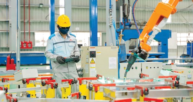 Tiềm năng kinh tế tư nh&#226;n: Th&#225;ch thức từ ch&#237;nh m&#244;i trường kinh doanh - Ảnh 1