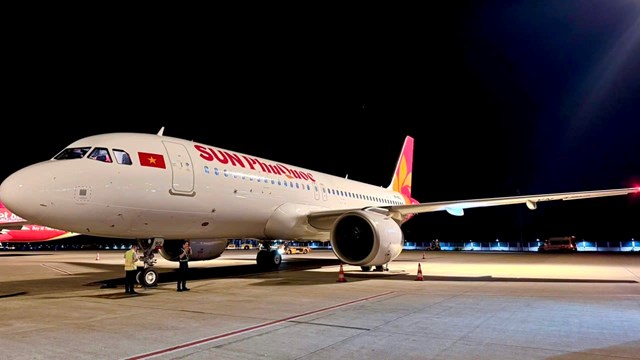 T&agrave;u bay thứ 11 của Sun PhuQuoc Airways hạ c&aacute;nh tại s&acirc;n bay Nội B&agrave;i &nbsp;