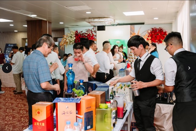 Dương H&#224; đồng h&#224;nh c&#249;ng Lễ kỷ niệm 100 năm B&#225;o ch&#237; C&#225;ch mạng Việt Nam - Ảnh 1