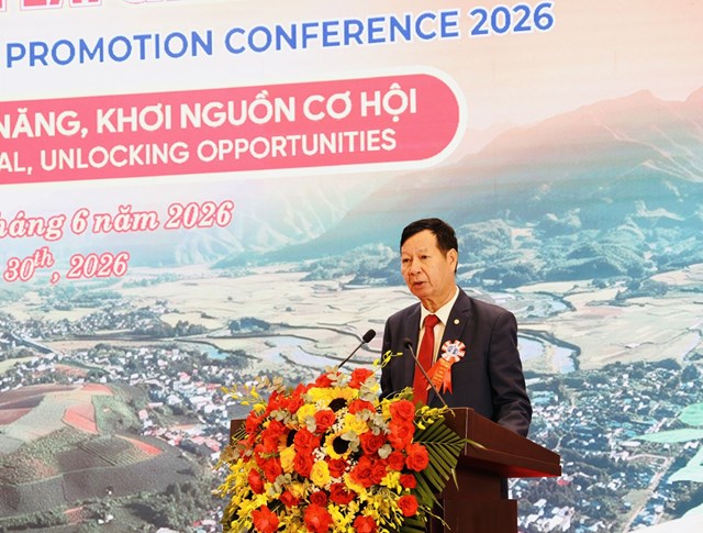 &Ocirc;ng L&ecirc; Khắc Hiệp - Ph&oacute; Chủ tịch Tập đo&agrave;n Vingroup ph&aacute;t biểu tham luận với chủ đề: &ldquo;Ph&aacute;t triển năng lượng t&aacute;i tạo v&agrave; hạ tầng năng lượng xanh tại Lai Ch&acirc;u - Động lực thu h&uacute;t đầu tư v&agrave; th&uacute;c đẩy tăng trưởng xanh&rdquo;. &nbsp;