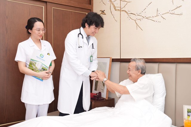 Phương Đ&ocirc;ng hướng tới m&ocirc; h&igrave;nh y tế tư nh&acirc;n đa tầng với hệ sinh th&aacute;i chăm s&oacute;c sức khỏe to&agrave;n diện, hiện đại v&agrave; nh&acirc;n văn &nbsp;