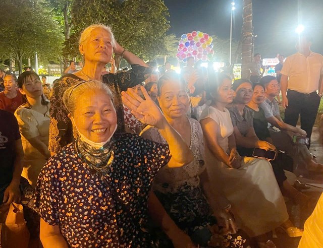 Chương Mỹ h&ocirc;m nay l&agrave; minh chứng sống động cho một địa phương &ldquo;chuyển m&igrave;nh từ chiều s&acirc;u&rdquo; &ndash; kh&ocirc;ng chỉ mở rộng quy m&ocirc; hạ tầng m&agrave; c&ograve;n đặt con người v&agrave; cộng đồng l&agrave;m trung t&acirc;m trong mọi định hướng ph&aacute;t triển.