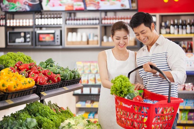 Người ti&#234;u d&#249;ng Việt ng&#224;y c&#224;ng kh&#243; t&#237;nh – Doanh nghiệp c&#243; theo kịp? - Ảnh 1
