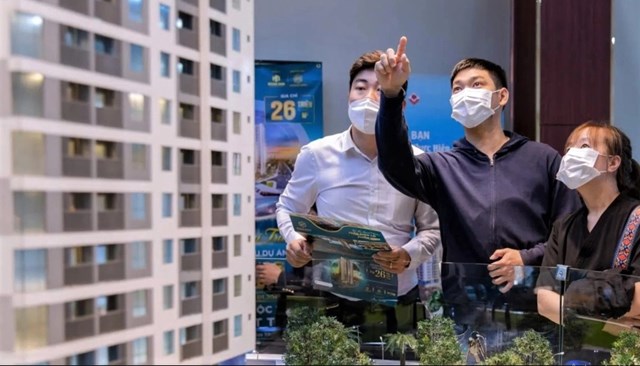 Kh&aacute;t vọng an cư giữa thị trường đầy biến động. &nbsp;