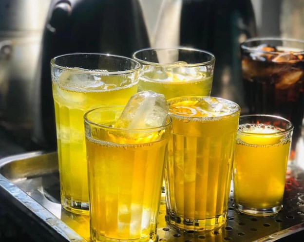  Vào mùa hè, trà không chỉ là thức uống giải khát mà còn giúp thanh lọc cơ thể nếu dùng đúng cách.