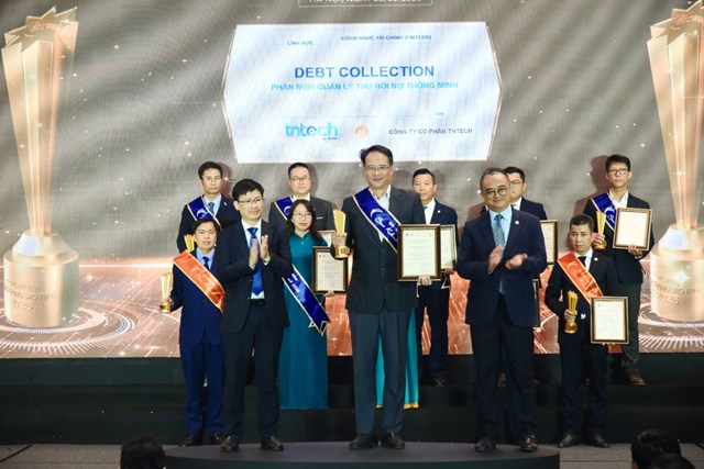 Giải ph&aacute;p Debt Collection của TNTech gi&uacute;p c&aacute;c ng&acirc;n h&agrave;ng thay đổi c&aacute;ch vận h&agrave;nh trong quản l&yacute; nợ theo hướng chủ động quản trị rủi ro từ sớm, qua đ&oacute; tăng hiệu quả thu hồi nợ &nbsp;