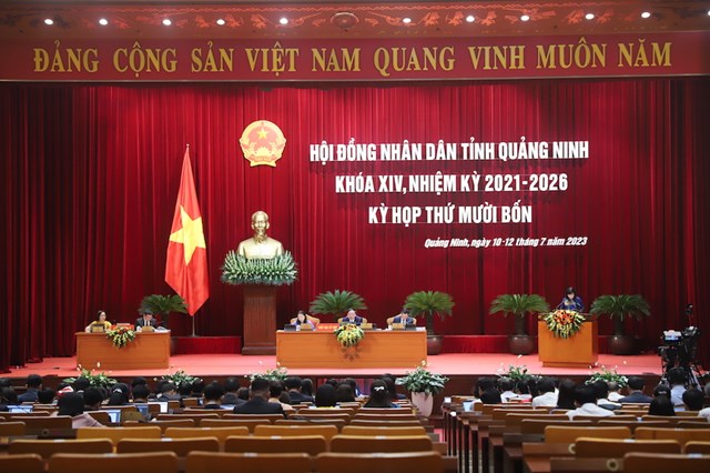 Kỳ họp thứ 14, HĐND tỉnh Quảng Ninh kh&#243;a XIV: Th&#244;ng qua 19 nghị quyết quan trọng - Ảnh 1