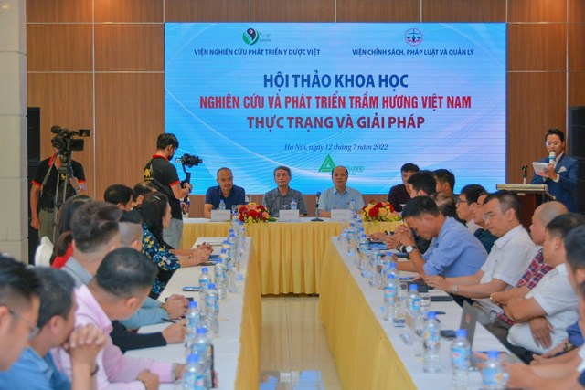 To&agrave;n cảnh Hội thảo