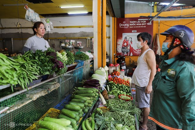 Bản tin n&#244;ng sản 17/7: H&#224;ng h&#243;a chưa giảm theo gi&#225; xăng, dầu - Ảnh 1