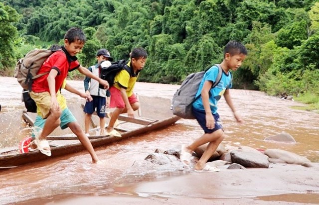 Hãy trang bị 10 kỹ năng sinh tồn thiết yếu sẽ giúp các em chủ động bảo vệ bản thân, giữ an toàn và vượt qua thiên tai một cách vững vàng, tự tin hơn. Ảnh minh họa