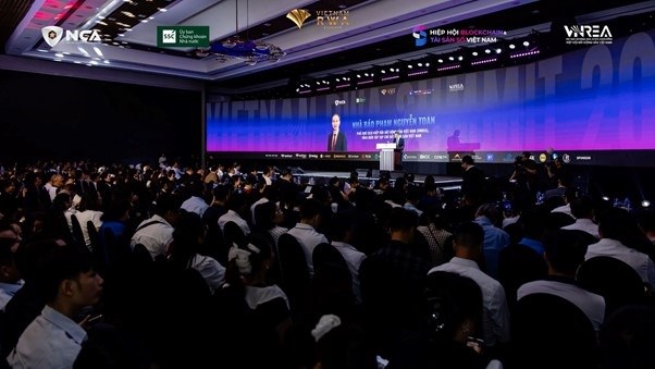 To&agrave;n cảnh phi&ecirc;n khai mạc Vietnam RWA Summit 2026 diễn ra s&aacute;ng ng&agrave;y 18/7/2026 tại H&agrave; Nội &nbsp;