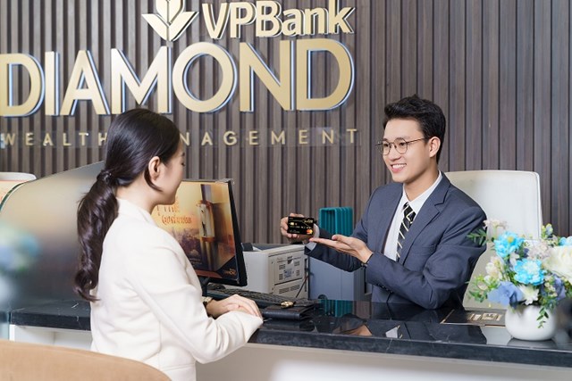 Lợi nhuận nửa năm VPBank đạt hơn 15,3 ngh&#236;n tỷ đồng, vượt hơn 50% kế hoạch năm - Ảnh 1