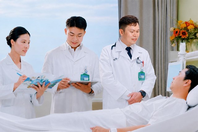Với nhiều bệnh nh&acirc;n ung thư, điều cần nhất kh&ocirc;ng chỉ l&agrave; ph&aacute;c đồ điều trị, m&agrave; c&ograve;n l&agrave; một điểm tựa để kh&ocirc;ng cảm thấy đơn độc &nbsp;