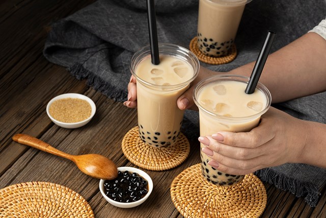 V&igrave; sao tr&agrave; sữa g&acirc;y nghiện? G&oacute;c nh&igrave;n khoa học về một "niềm vui đường phố" &nbsp;