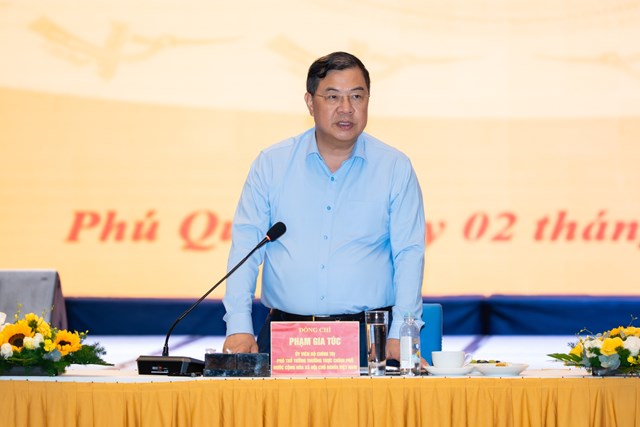 Ph&oacute; Thủ tướng Thường trực Ch&iacute;nh phủ Phạm Gia T&uacute;c ph&aacute;t biểu tại cuộc họp r&agrave; so&aacute;t tiến độ triển khai c&aacute;c dự &aacute;n hạ tầng phục vụ APEC 2027 &nbsp;