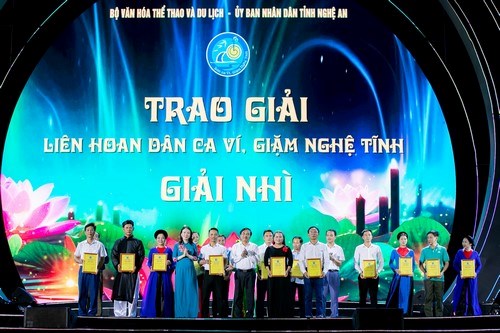 Ấn tượng Lễ bế mạc Festival D&#226;n ca V&#237;, Giặm Nghệ An năm 2023 - Ảnh 5