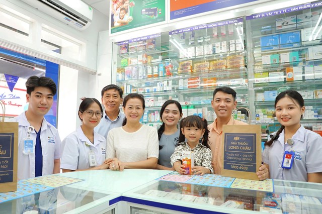 Nh&agrave; thuốc Long Ch&acirc;u bền bỉ theo đuổi sứ mệnh &ldquo;tận t&acirc;m phục vụ, v&igrave; một Việt Nam khỏe mạnh hơn&rdquo; &nbsp;