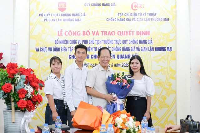 Lễ c&#244;ng bố v&#224; trao quyết định bổ nhiệm chức vụ Ph&#243; Chủ tịch thường trực Hội đồng Quản l&#253; Quỹ Chống h&#224;ng giả v&#224; Tổng bi&#234;n tập Tạp ch&#237; Điện tử Kỹ thuật Chống h&#224;ng giả v&#224; Gian lận thương mại - Ảnh 5