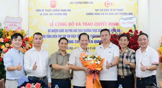 Lễ c&#244;ng bố v&#224; trao quyết định bổ nhiệm chức vụ Ph&#243; Chủ tịch thường trực Hội đồng Quản l&#253; Quỹ Chống h&#224;ng giả v&#224; Tổng bi&#234;n tập Tạp ch&#237; Điện tử Kỹ thuật Chống h&#224;ng giả v&#224; Gian lận thương mại - Ảnh 3