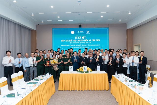 Bệnh viện Mặt Trời Ph&uacute; Quốc đ&atilde; k&yacute; kết nhiều thỏa thuận hợp t&aacute;c chuy&ecirc;n m&ocirc;n to&agrave;n diện với c&aacute;c bệnh viện đầu ng&agrave;nh trong nước &nbsp;