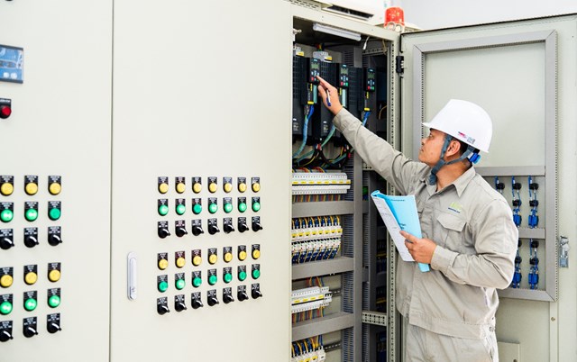 C&aacute;n bộ kỹ thuật tại KCN &nbsp;