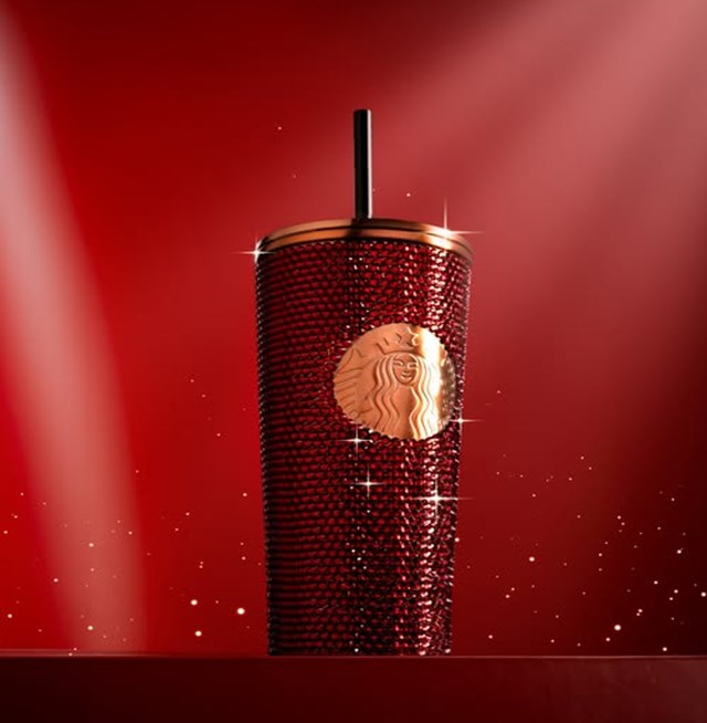 Starbucks Th&#225;ng 8: Nghệ thuật biến chiếc ly th&#224;nh phụ kiện cảm x&#250;c - Ảnh 2