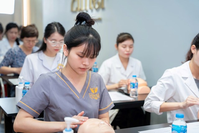 C&#244;ng ty TNHH Elmer Việt Nam: Trao cơ hội nghề nghiệp, n&#226;ng tầm cuộc sống - Ảnh 2