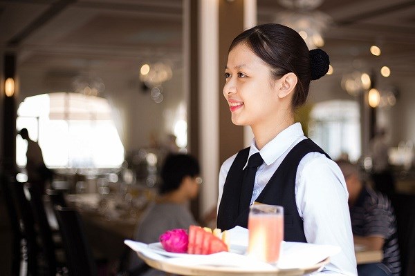 Th&#225;ch thức nh&#226;n sự ng&#224;nh F&amp;B Việt: Vừa thừa vừa thiếu, đi t&#236;m sự ổn định - Ảnh 1